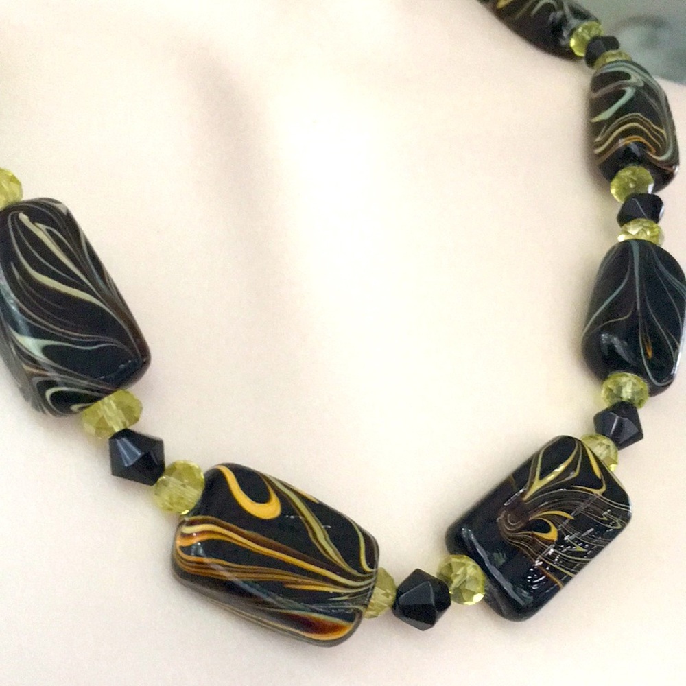 Handmade OOAK vintage Glass black bead 18 necklace - Picture 7 of 16